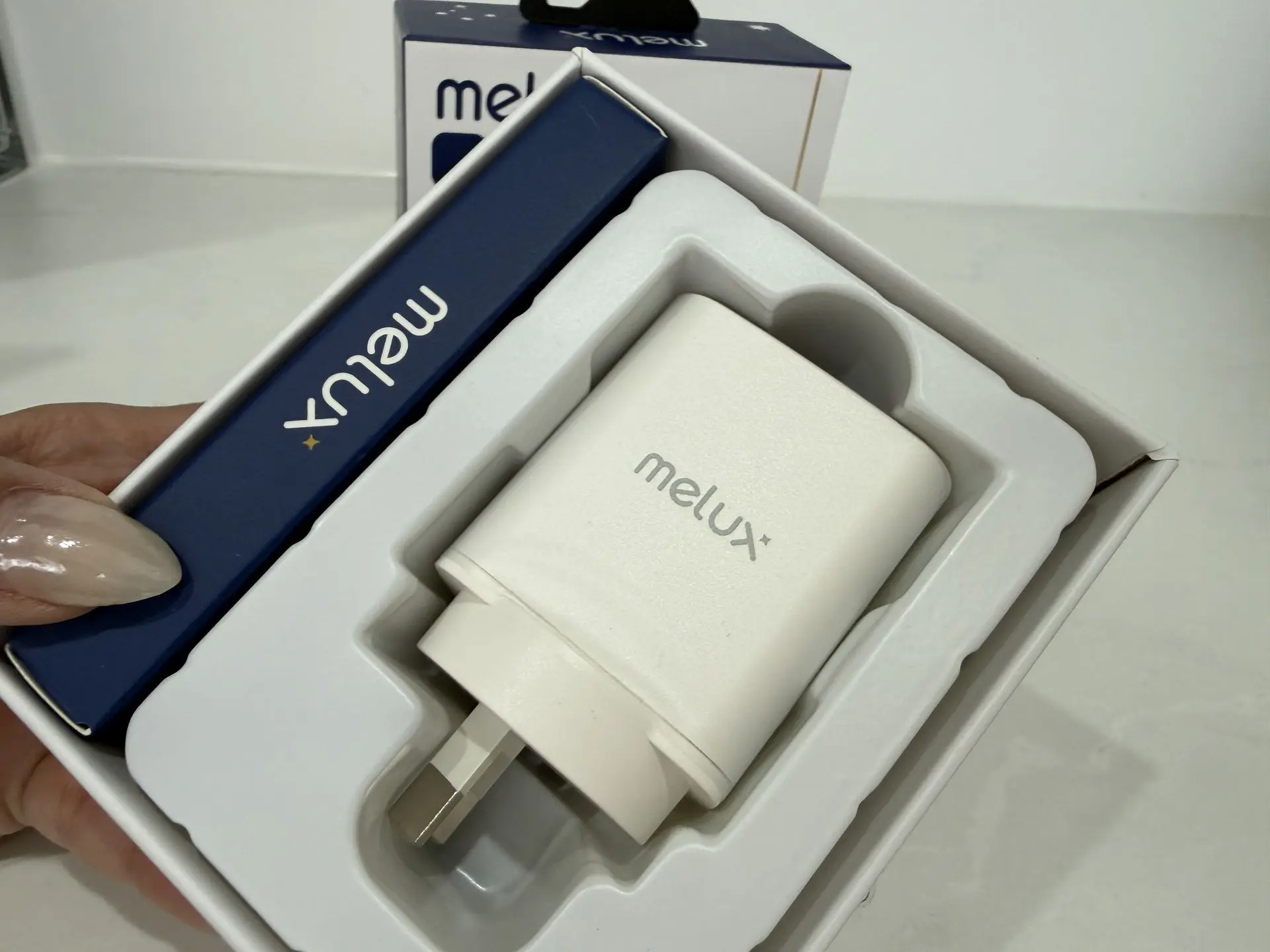 melux Wall Charger ePower 6 - In the box, photo 2